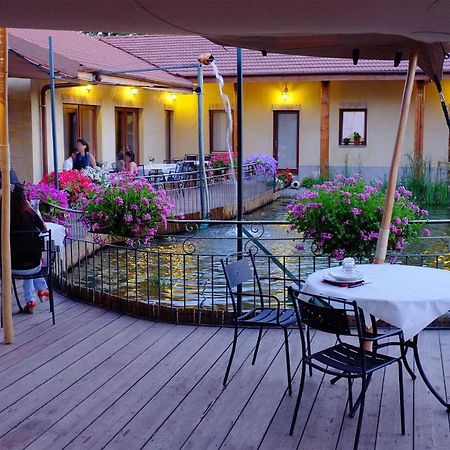 Agriturismo Cascina Madonnina Pregnana Milanese Kültér fotó
